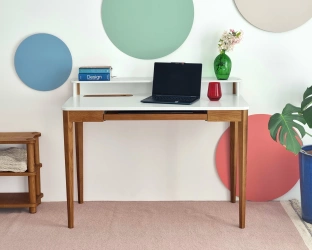 Psací stůl Ashme s výsuvem na klávesnici, Jasan mořený dubem, Bílý