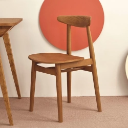 Jídelní židle z masivního dřeva Biju | jasanové dřevo mořené na dub